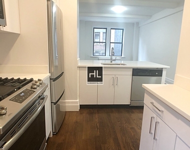 West 68 Street - Photo Thumbnail 3