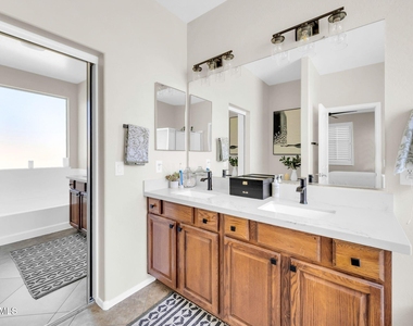 9207 N 182nd Lane - Photo Thumbnail 9
