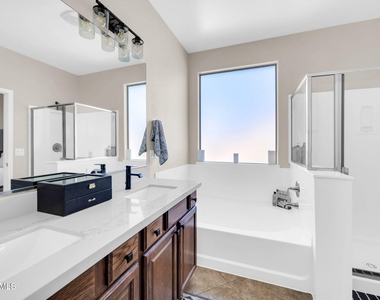 9207 N 182nd Lane - Photo Thumbnail 8