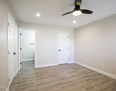 6480 N 82nd Street - Photo Thumbnail 12