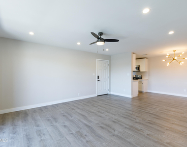 6480 N 82nd Street - Photo Thumbnail 4