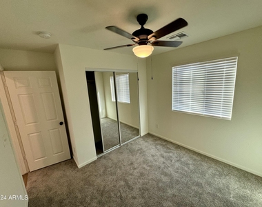 1106 E Yuma Street - Photo Thumbnail 10