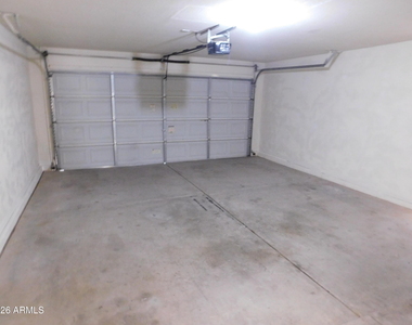 2430 E Fairview Street - Photo Thumbnail 16