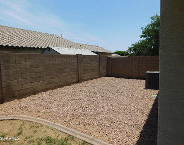 2430 E Fairview Street - Photo Thumbnail 18