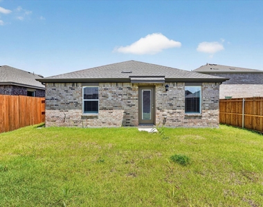 1818 Potomac Lane - Photo Thumbnail 18