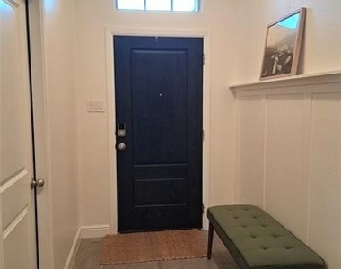 309 Clayton Street - Photo Thumbnail 9