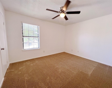 616 Valley Spring Drive - Photo Thumbnail 19