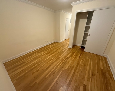 229 East 80 Th street - Photo Thumbnail 2