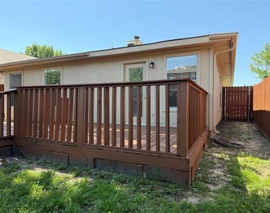 10239 Blackjack Oaks Drive - Photo Thumbnail 21