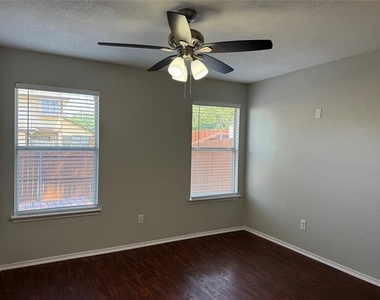 10239 Blackjack Oaks Drive - Photo Thumbnail 14