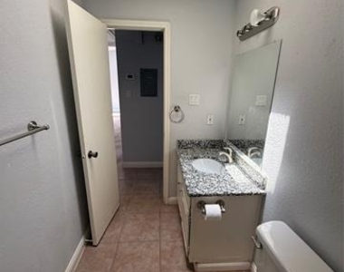 2105 Maplewood Trail - Photo Thumbnail 12