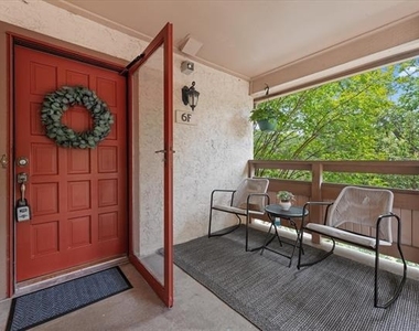 7640 W Greenway Boulevard - Photo Thumbnail 17