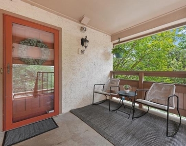 7640 W Greenway Boulevard - Photo Thumbnail 16