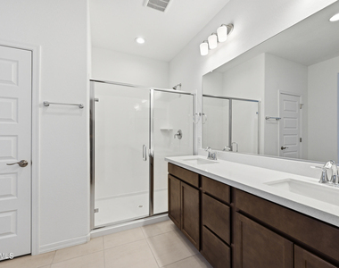 3810 N 101st Drive - Photo Thumbnail 16