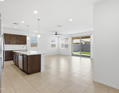 3810 N 101st Drive - Photo Thumbnail 2