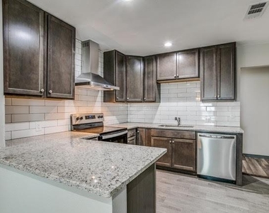 3324 Inwood Road - Photo Thumbnail 2