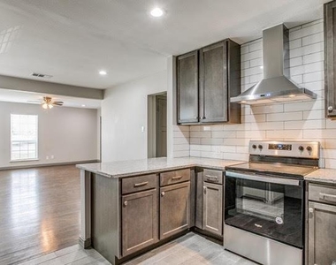 3324 Inwood Road - Photo Thumbnail 3