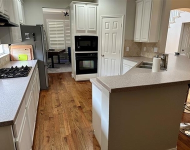 2050 Garden Crest Drive - Photo Thumbnail 1