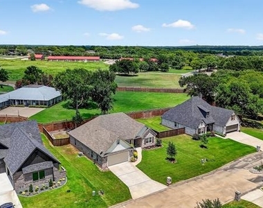 38 Lone Oak Boulevard - Photo Thumbnail 2