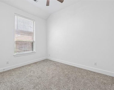 1506 Calcot Lane - Photo Thumbnail 22