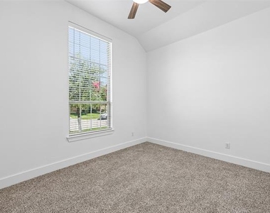 1506 Calcot Lane - Photo Thumbnail 25