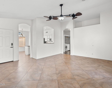1638 E Barbarita Avenue - Photo Thumbnail 5