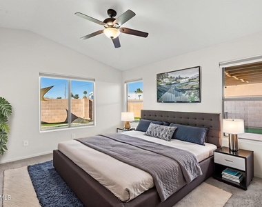 1638 E Barbarita Avenue - Photo Thumbnail 13