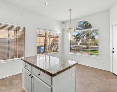 1638 E Barbarita Avenue - Photo Thumbnail 10