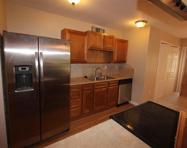 157 W Way Circle - Photo Thumbnail 2