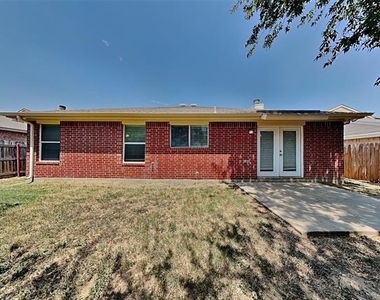 704 Flamingo Drive - Photo Thumbnail 16