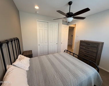 4024 N Cottonwood Drive - Photo Thumbnail 7