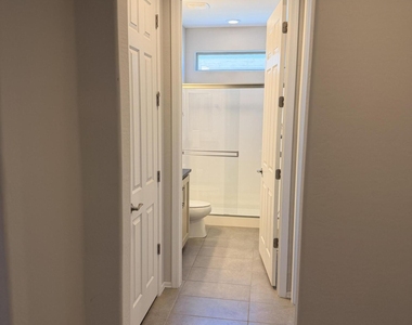 4024 N Cottonwood Drive - Photo Thumbnail 10