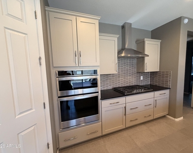 4024 N Cottonwood Drive - Photo Thumbnail 18