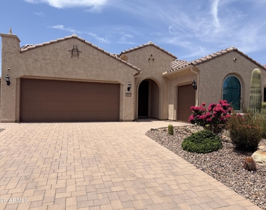 4024 N Cottonwood Drive - Photo Thumbnail 1