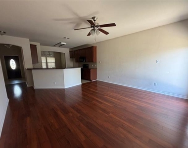 12733 Skeeter Drive - Photo Thumbnail 9
