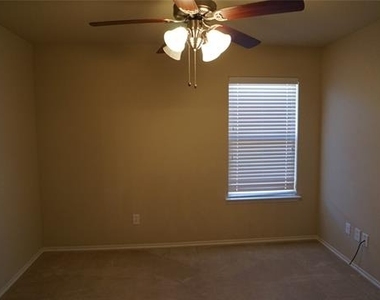 1817 Berrywood Drive - Photo Thumbnail 16