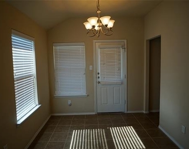 1817 Berrywood Drive - Photo Thumbnail 9