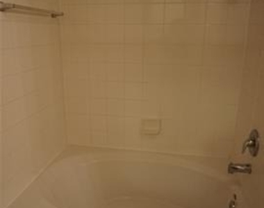 1817 Berrywood Drive - Photo Thumbnail 13