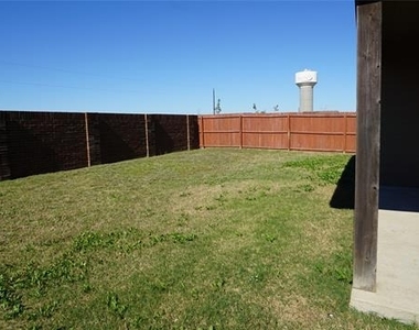 1817 Berrywood Drive - Photo Thumbnail 5