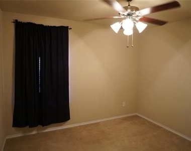 1817 Berrywood Drive - Photo Thumbnail 17