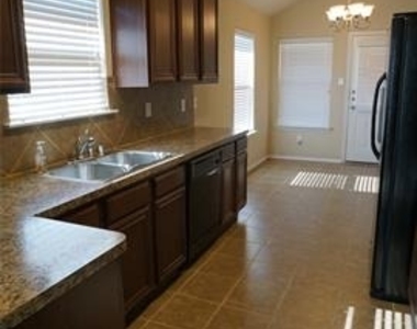 1817 Berrywood Drive - Photo Thumbnail 8