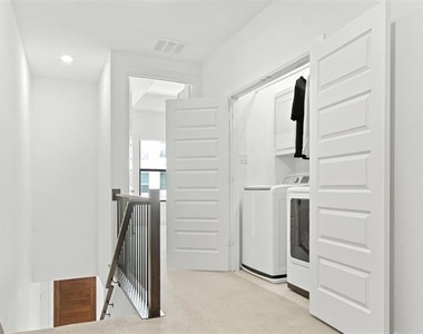 7867 Verona Place - Photo Thumbnail 15