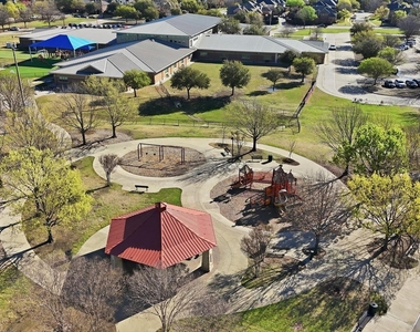 9383 Homestead Lane - Photo Thumbnail 29