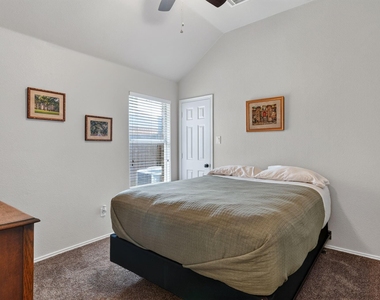 9383 Homestead Lane - Photo Thumbnail 18