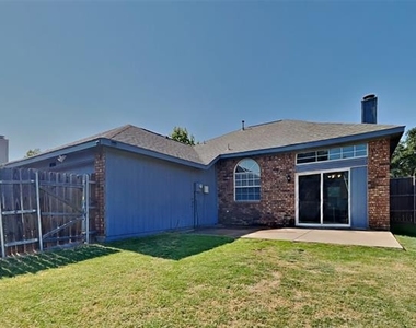 10316 Concord Drive - Photo Thumbnail 16