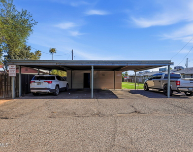 1921 E Osborn Road - Photo Thumbnail 3