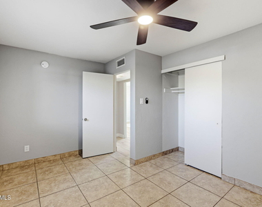1921 E Osborn Road - Photo Thumbnail 15