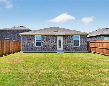 1813 Potomac Lane - Photo Thumbnail 16
