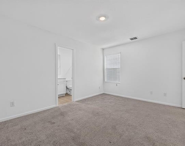 914 Sandhill Crane Lane - Photo Thumbnail 17