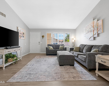 24810 S Foxglenn Drive - Photo Thumbnail 5